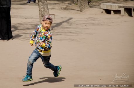 周末踏青随拍-儿子的一组人像（D7000 18-105）